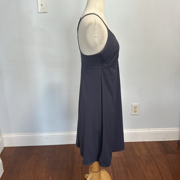 Athleta Shorebreak Gray Activewear Swim Athletic Dress Built In Bra Size M - Picture 5 of 14